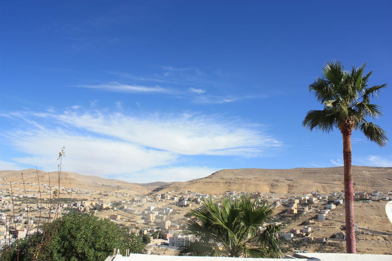 Petra Harmony Bed & Breakfast Wadi Musa Buitenkant foto