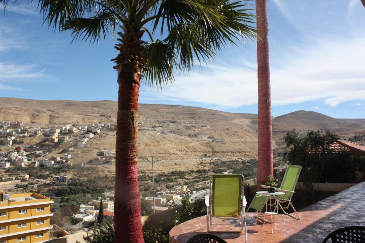 Petra Harmony Bed & Breakfast Wadi Musa Buitenkant foto